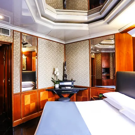 ホテル ヴァラディエール