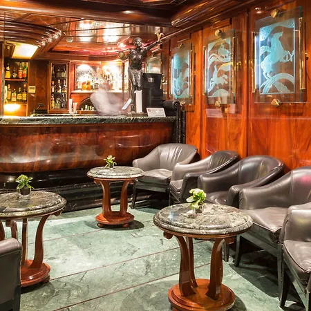 ホテル ヴァラディエール ローマ